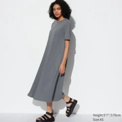 Kleider, Jumpsuits & Overalls*UNIQLO Airism Baumwolle T-Shirt-Kleid
