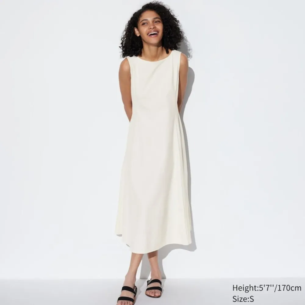 Kleider, Jumpsuits & Overalls*UNIQLO Armelloses Ultra Stretch Airism Kleid