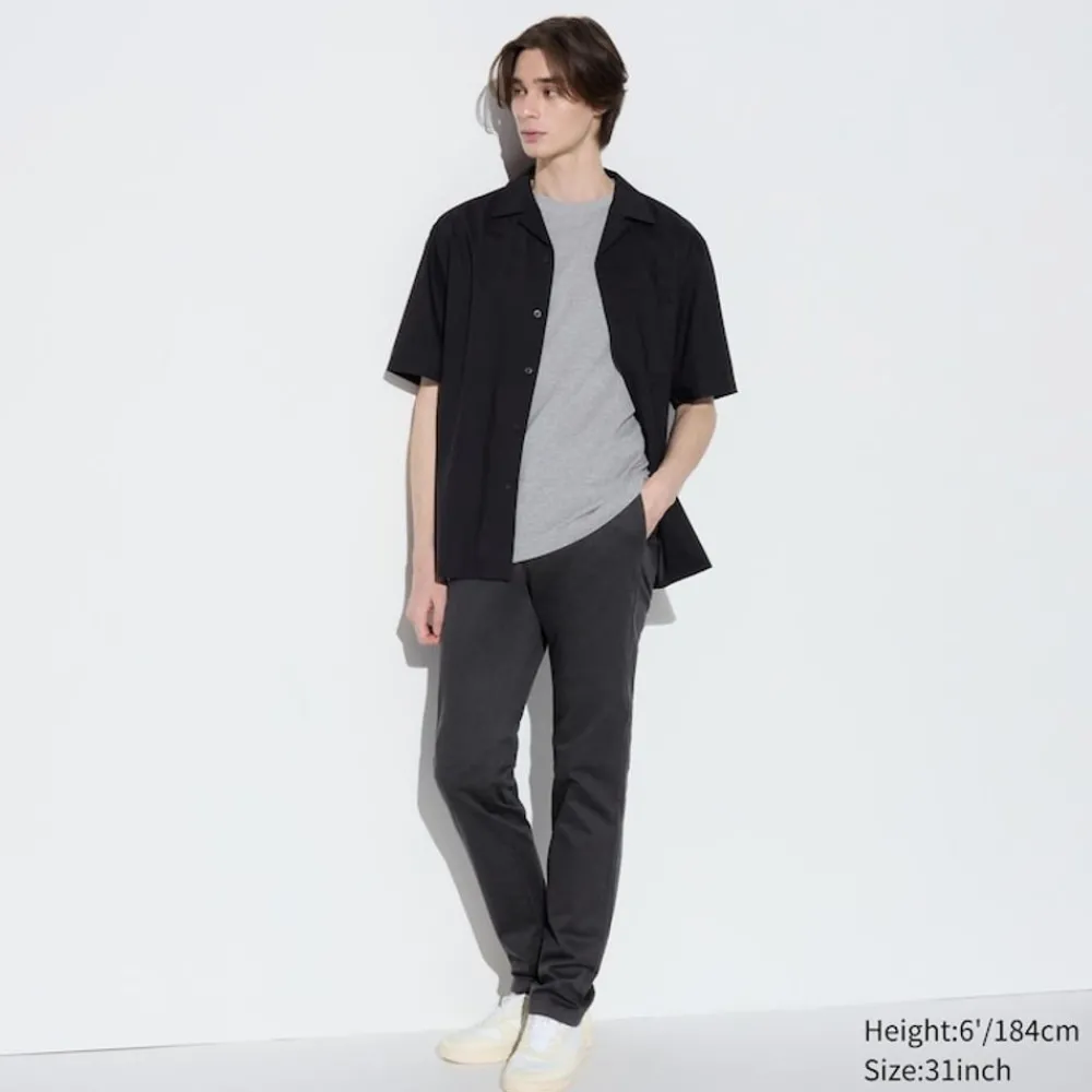 Hosen, Chinos & Jogginghosen*UNIQLO Chinohose (Slim Fit)