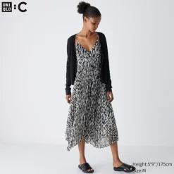 Kleider, Jumpsuits & Overalls*UNIQLO Gemustertes Falten Tragerkleid