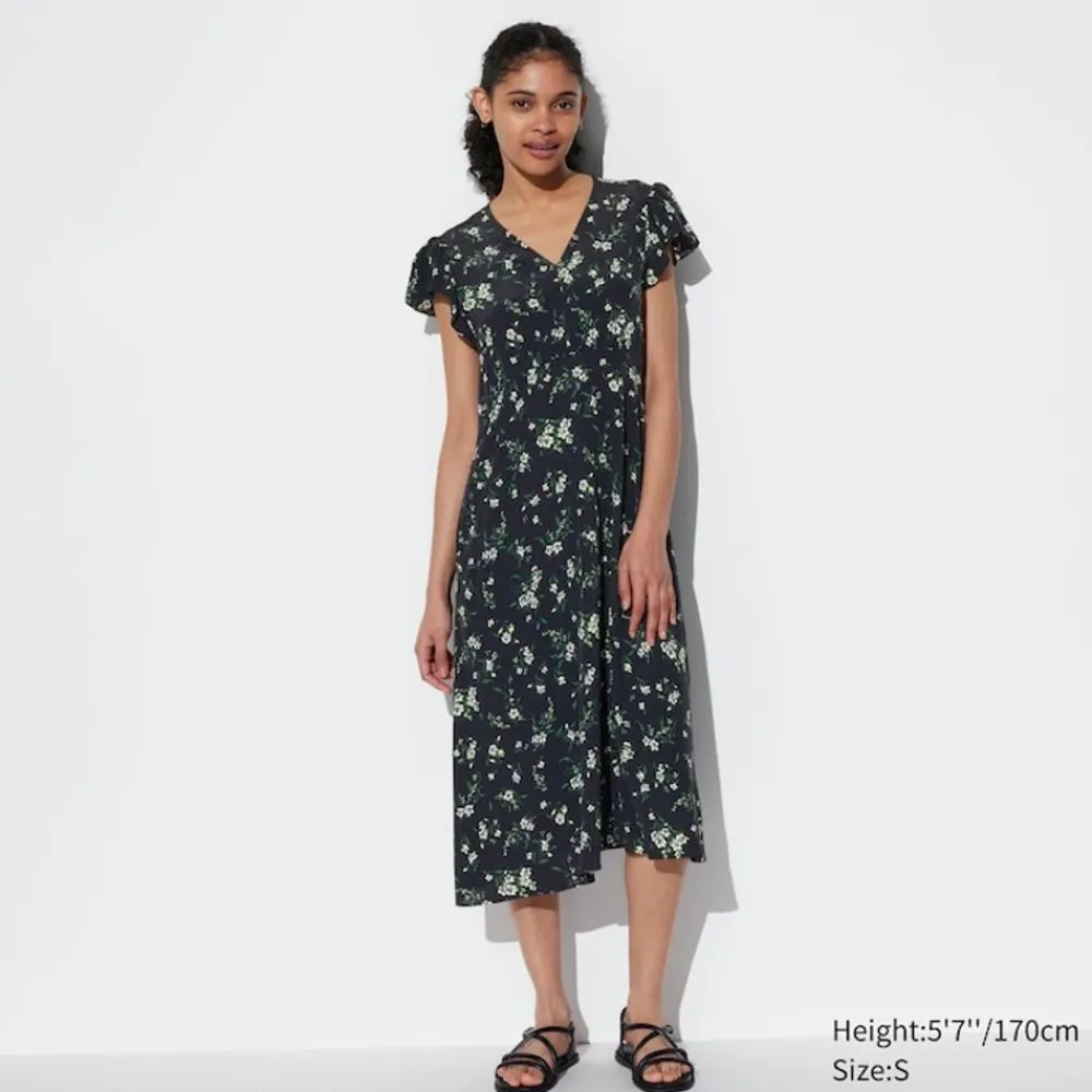 Kleider, Jumpsuits & Overalls*UNIQLO Gemustertes Kurzarm Kleid Mit V-Ausschnitt