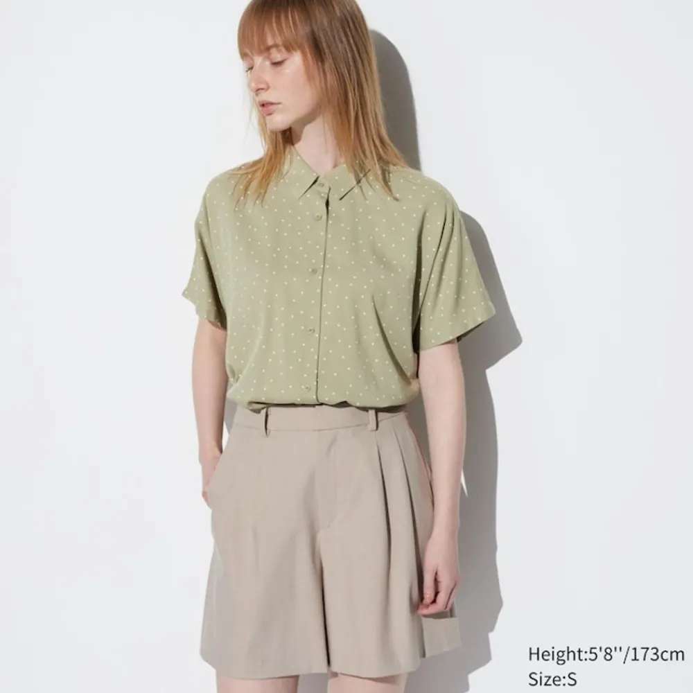 Hemden & Blusen*UNIQLO Gemusterte Viskose Kurzarm Bluse