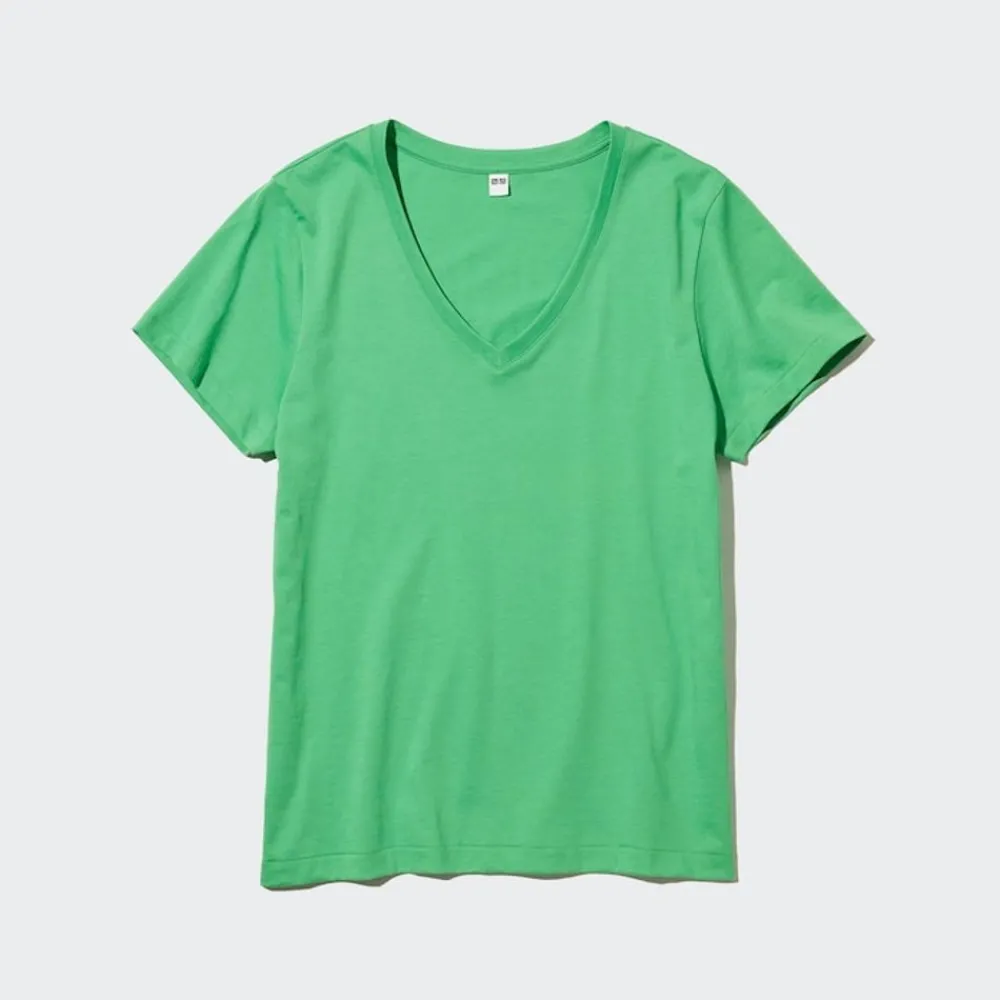 T-Shirts & Oberteile*UNIQLO 100 % Supima Baumwolle T-Shirt Mit V-Ausschnitt